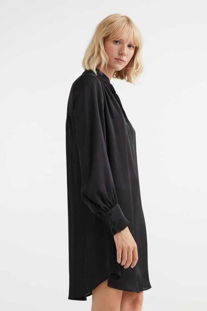 H&M Satin Tunic Kleider Damen Schwarz | 7638-ADIUY